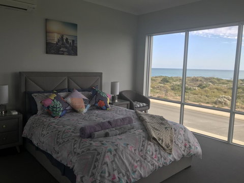 Beach House At SeaScapes.. - Holiday Adelaide 6