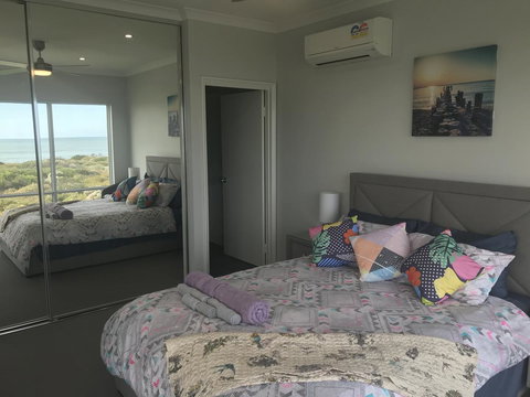 Beach House At SeaScapes.. - Holiday Adelaide 8
