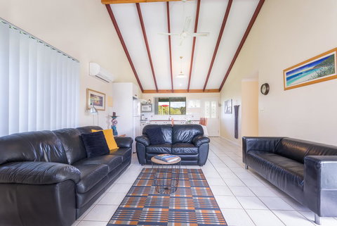 Surfside Ocean Beach Denmark Holiday Accommodation - Holiday Adelaide 43