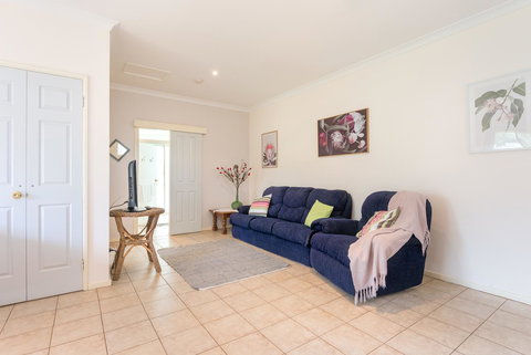 Surfside Ocean Beach Denmark Holiday Accommodation - Holiday Adelaide 16