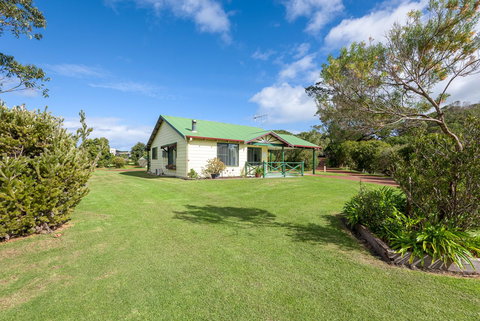 Surfside Ocean Beach Denmark Holiday Accommodation - Holiday Adelaide 34