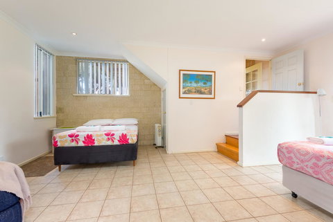 Surfside Ocean Beach Denmark Holiday Accommodation - Holiday Adelaide 14