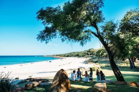 The Beach House - Holiday Adelaide 10