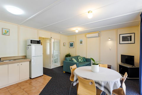 Park Avenue Holiday Units - Holiday Adelaide 16