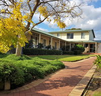 Park Avenue Holiday Units - Holiday Adelaide