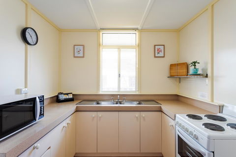 Park Avenue Holiday Units - Holiday Adelaide 7
