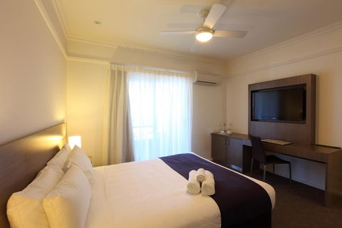 Cottesloe Beach Hotel - Holiday Adelaide 16