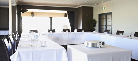 Cottesloe Beach Hotel - Holiday Adelaide 32