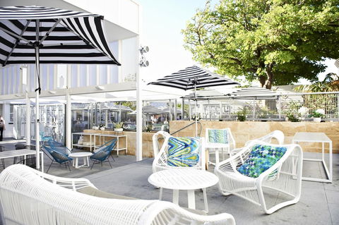 Cottesloe Beach Hotel - Holiday Adelaide 30