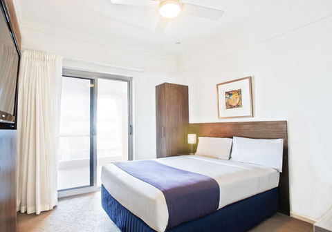 Cottesloe Beach Hotel - Holiday Adelaide 5