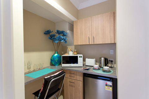 Sorrento Beach Manor - Holiday Adelaide 25