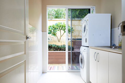 Sorrento Beach Manor - Holiday Adelaide 18