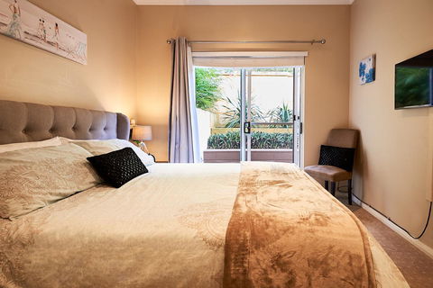 Sorrento Beach Manor - Holiday Adelaide 20