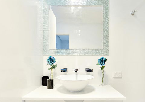 Sorrento Beach Manor - Holiday Adelaide 4