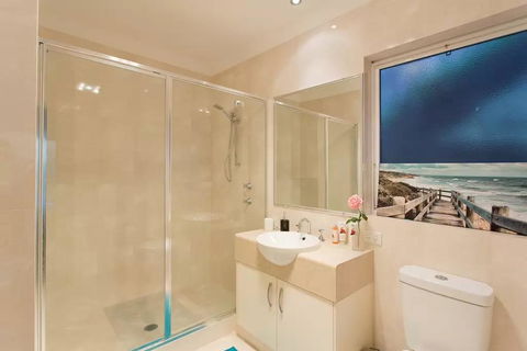 Sorrento Beach Manor - Holiday Adelaide 21