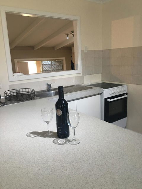 Amazing River House - Holiday Adelaide 4