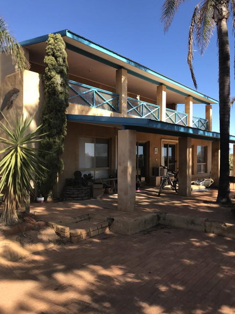 Surf Views - Holiday Adelaide 4