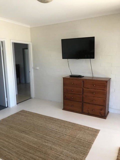 Surf Views - Holiday Adelaide 3