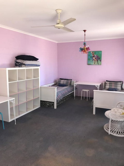 Surf Views - Holiday Adelaide 8