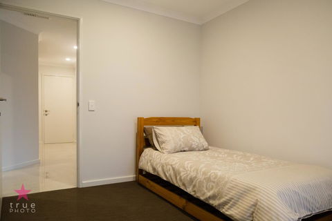 Waterford Guest Suite - Holiday Adelaide 8