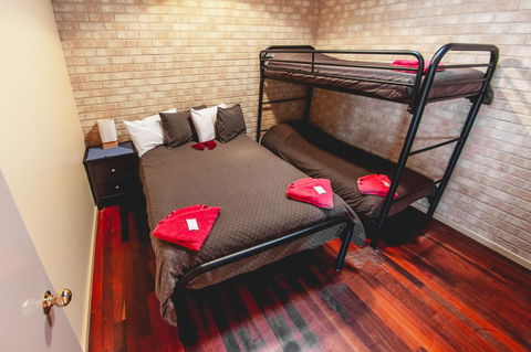 Esperance Foreshore Apartments - Holiday Adelaide 17