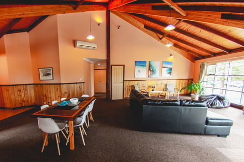Esperance Foreshore Apartments - Holiday Adelaide 1