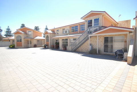 Esperance Foreshore Apartments - Holiday Adelaide 0