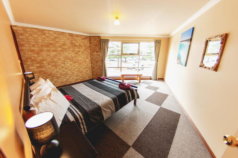 Esperance Foreshore Apartments - Holiday Adelaide 12
