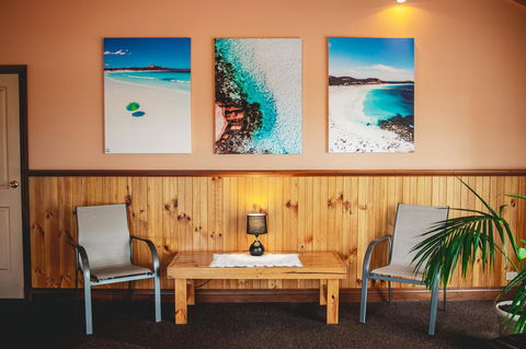 Esperance Foreshore Apartments - Holiday Adelaide 6