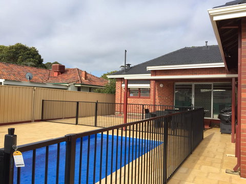 Big House Heated Pool 11 Beds Como / South Perth / Applecross - Holiday Adelaide 0