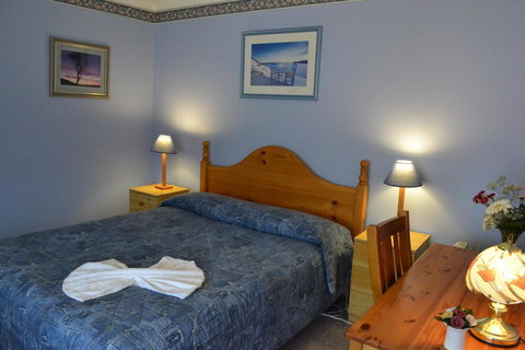 Palms Bed & Breakfast - Holiday Adelaide 6