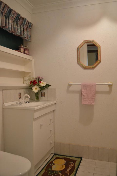 Palms Bed & Breakfast - Holiday Adelaide 18