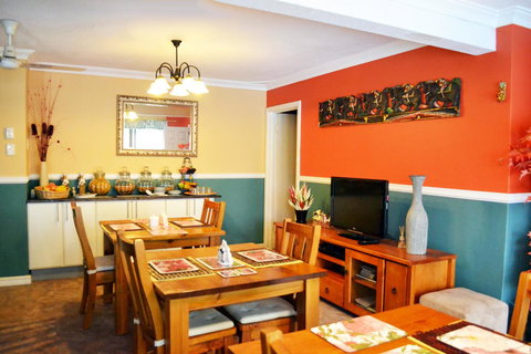 Palms Bed & Breakfast - Holiday Adelaide 9