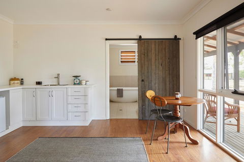 Margaret River Retreat - Holiday Adelaide 15