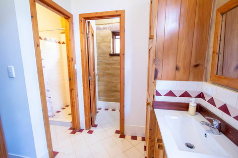 Denmark Forest Retreat - Holiday Adelaide 18