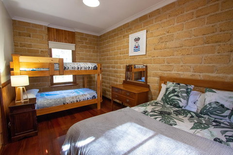 Denmark Forest Retreat - Holiday Adelaide 34