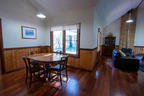 Denmark Forest Retreat - Holiday Adelaide 39