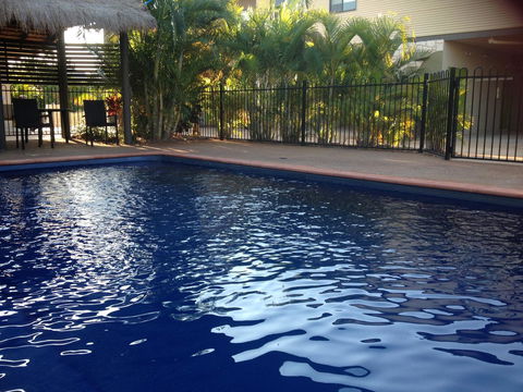 Breezes Apartments - Holiday Adelaide 0