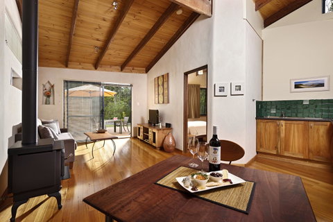 Aiyana Retreat - Holiday Adelaide 2