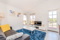 Book Chittering Accommodation Vacations Holiday Adelaide Holiday Adelaide