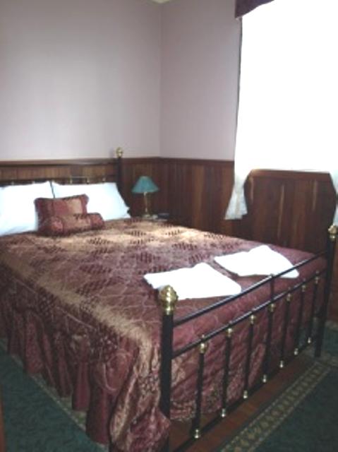 Pemberton Old Picture Theatre Holiday Apartments - Holiday Adelaide 16