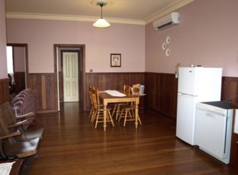 Pemberton Old Picture Theatre Holiday Apartments - Holiday Adelaide 32