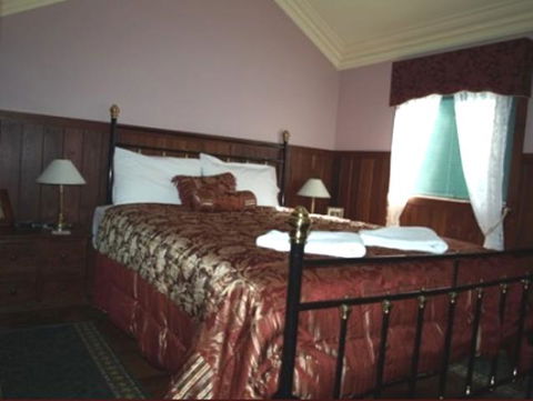 Pemberton Old Picture Theatre Holiday Apartments - Holiday Adelaide 4