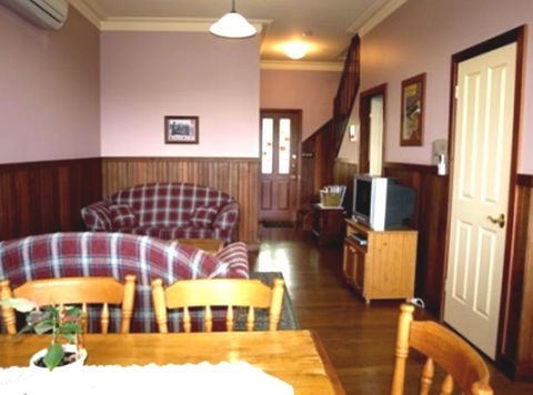 Pemberton Old Picture Theatre Holiday Apartments - Holiday Adelaide 5