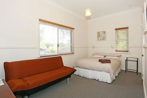 Busselton Guest House - Holiday Adelaide 27