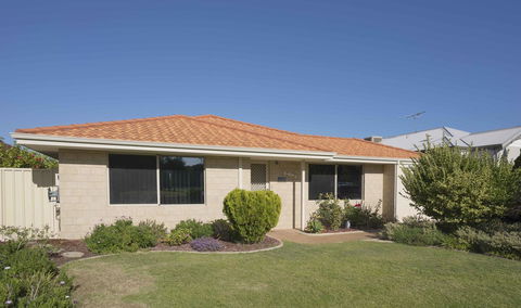 Indoyo Retreat - Holiday Adelaide 1
