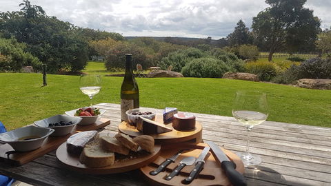 Indoyo Retreat - Holiday Adelaide 30