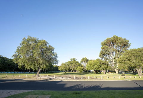 Indoyo Retreat - Holiday Adelaide 15