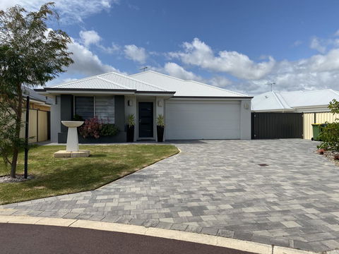 Be Wowed By Bayou - Busselton - Holiday Adelaide 0