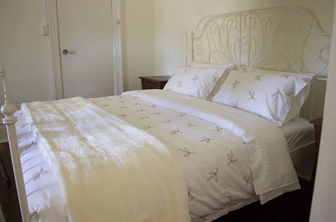 Bickley Valley Cottage - Holiday Adelaide 12